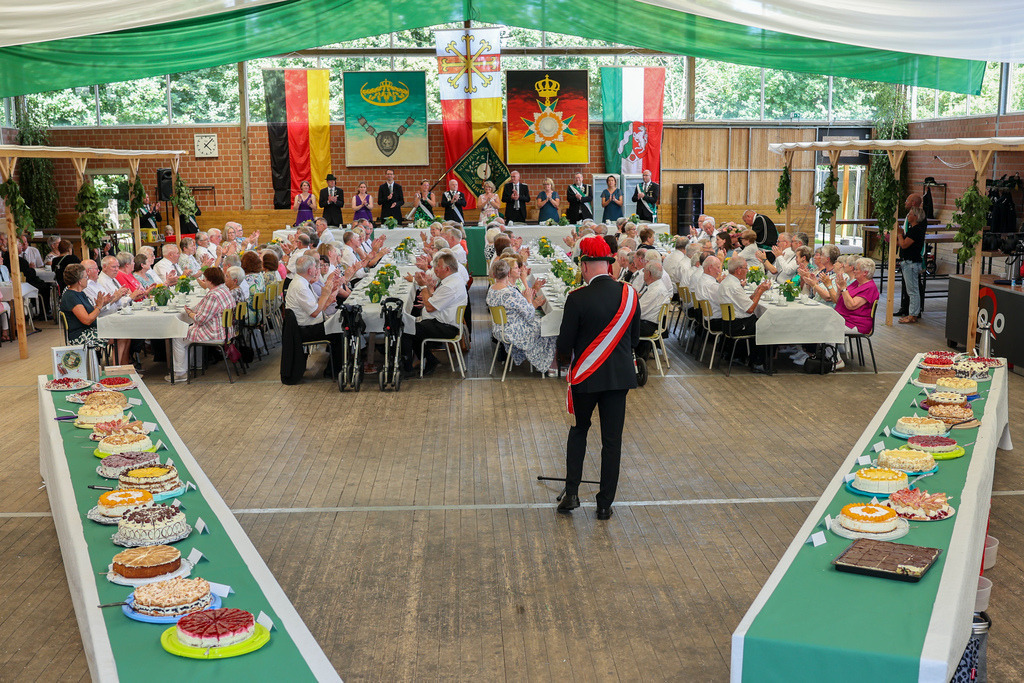 top-top.de-250704-049 | Foto, Video, Fotografie, Videografie, Fotobox, DJ, Discjockey, Musik, Musikbox, Veranstaltung, Photobooth, Amazon, Ebay, Buchtipp, Bestseller, Autor, Verlag, Buch, Wesel, Hamminkeln, NRW, Dinslaken, Rees, Drohne, Hochzeit, Party, Fotobox, Wesel, Fotograf