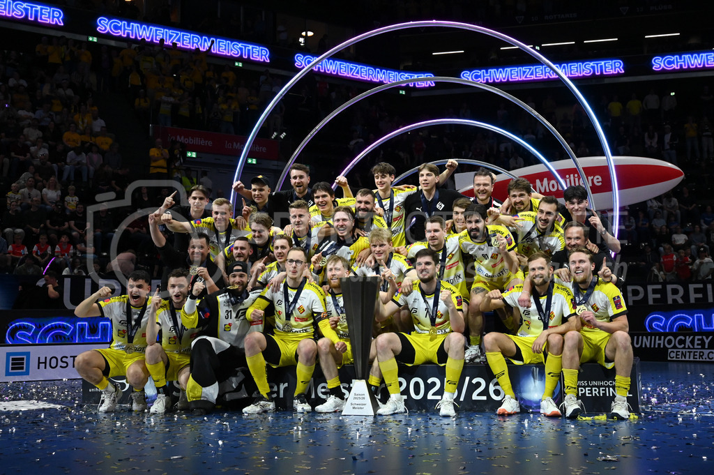 Zug United - HC Rychenberg - 25. April 2026 | Der HCR gewinnt und wird erstmals Schweizer MeisterDer HCR ist zum ersten Mal Schweizer Meister am L-UPL Superfinal-Spiel zwischen Zug United und HC Rychenberg am 25. April 2026 in der BCF Arena, Fribourg, Schweiz.Bild: Sportfotografie Markus Aeschimann | www.markus-aeschimann.ch - Realized with Pictrs.com