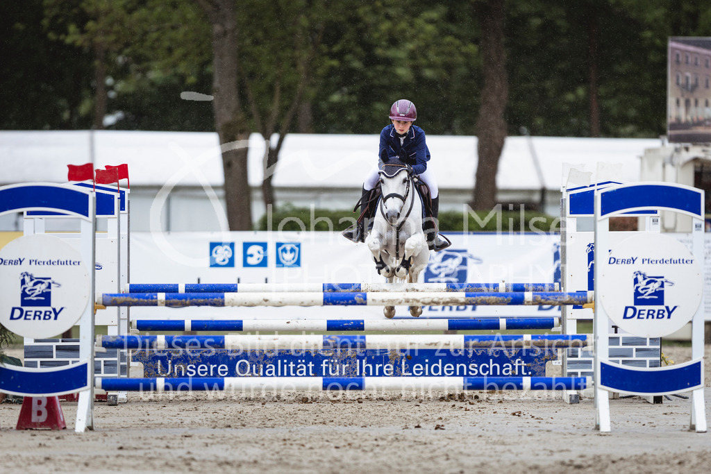 240504_PonyTrophy-278 | Deine schönsten Turniermomente als professionelle Fotos! Entdecke hochwertige Pferdesport-Fotografie im Online-Shop. Jetzt Fotos finden & bestellen!