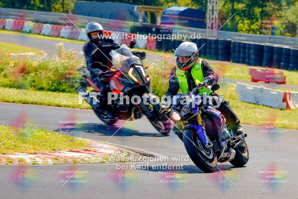 _MOT9152 | Hier findet Ihr Bilder von Touristenfahrten auf der Nürburgring Nordschleife oder von anderen Veranstaltungen die ich besucht habe. Viel Spass beim Durch Schauen 