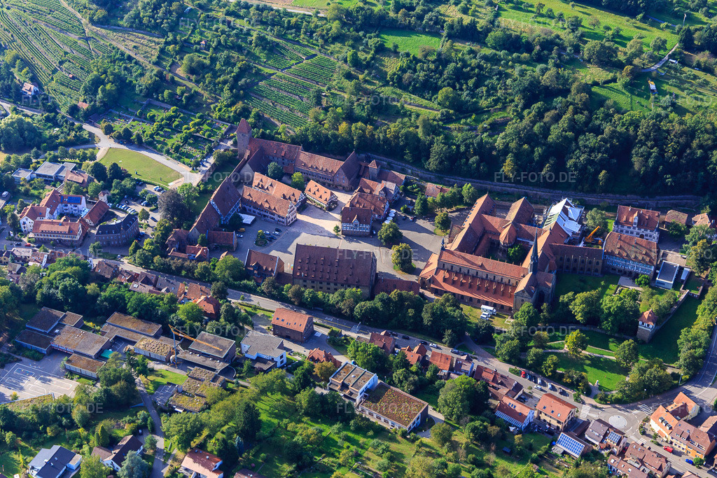 Luftbild: Kloster Maulbronn UNESCO Welterbe in Maulbronn im Bundesland Baden-Württemberg in Deutschland. – Foto: IMG_093464.jpg vom 22.08.2016 durch Werner Riehm/FLY-FOTO.de – Auflösung des Originals: 5472 x 3648 px – Kloster Maulbronn