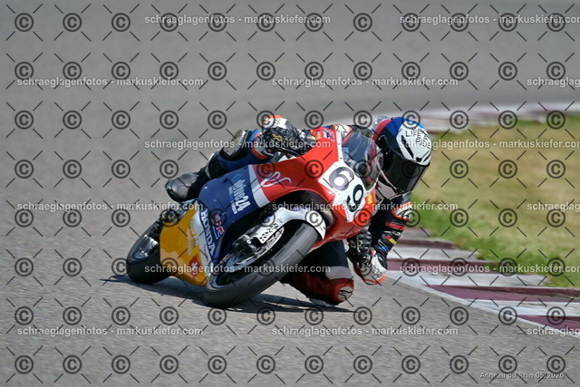 26BT02-1475 | markuskiefer.com - Realisiert mit Pictrs.com