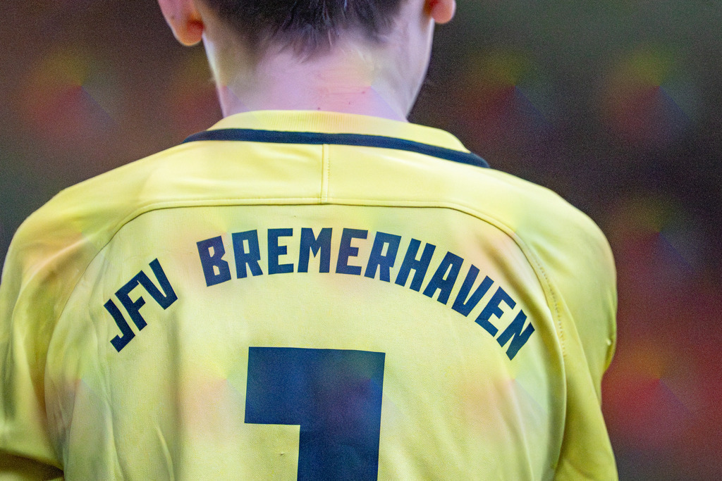 blr.pics-132 | Professionelle Fußball- und Sportfotografie. Spielbilder online ansehen und kaufen – Einzelbilder oder komplette Galerien in hoher Qualität. - Realisiert mit Pictrs.com