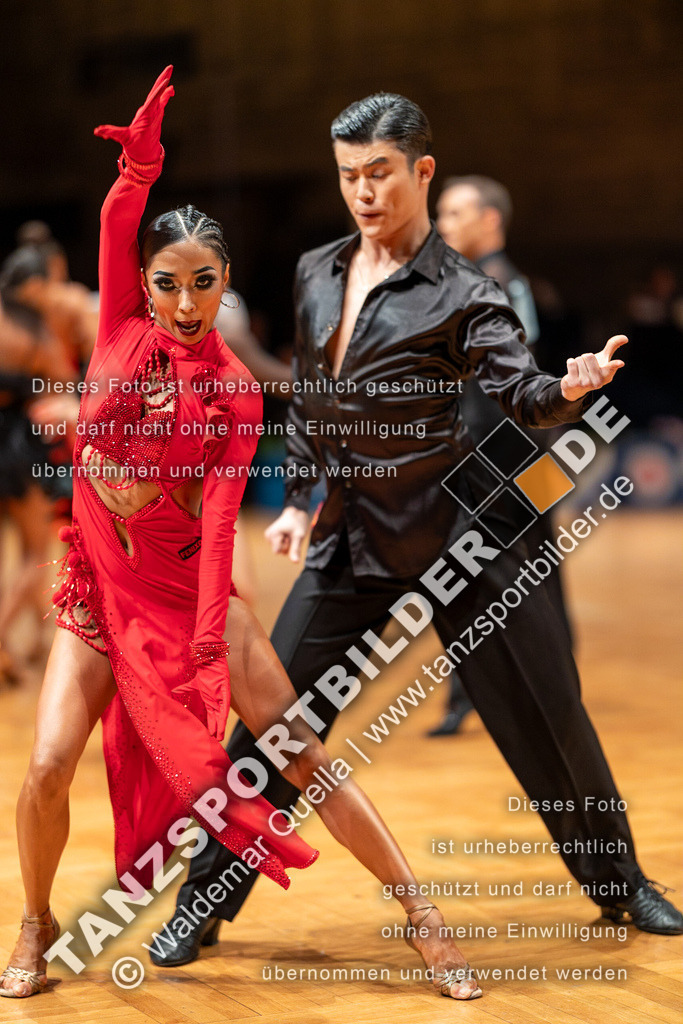 20230812-11019 | Hier finden Sie Tanz Bilder vom Latein und Standard Formationen tanzen. Sportbilder vom Tanzsport. Schöne Fotos und von Weltmeisterschaft, Europameisterschaft, Bundesliga, Regionalliga, Oberliga und Landesliga sowie von GOC Stuttgart, DanceComp, WM Bremen