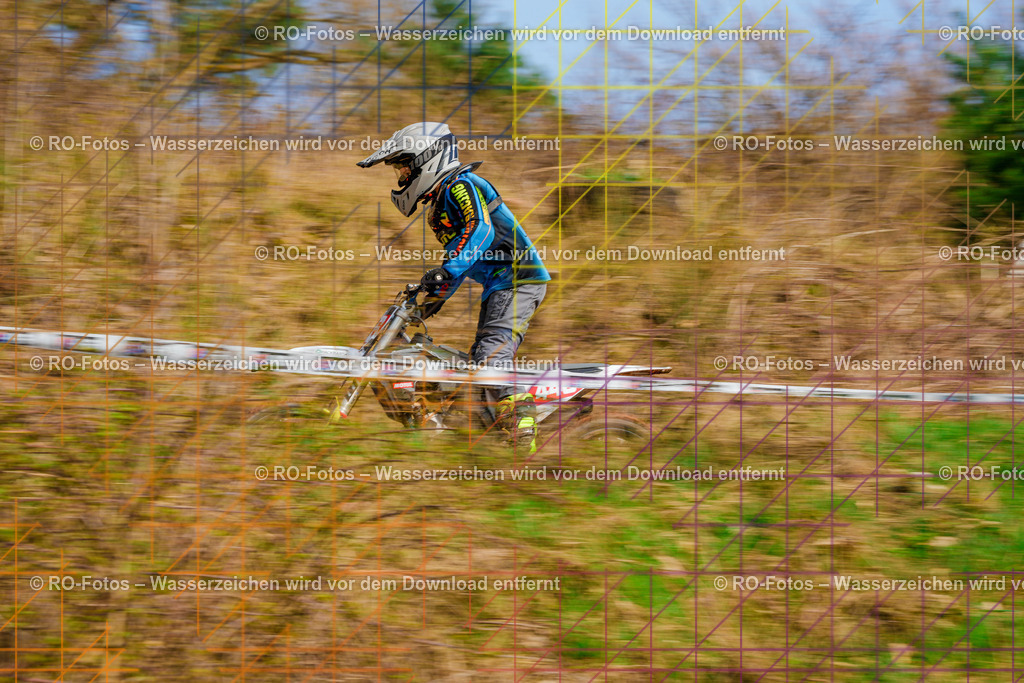 1 2 Lauf Mernes-236 | Sportfotografie von RO-Fotos: Motorsport, Motocross, Enduro, Laufveranstaltungen und Triathlon. Professionelle Fotos von Sportlern und Events. - Realisiert mit Pictrs.com