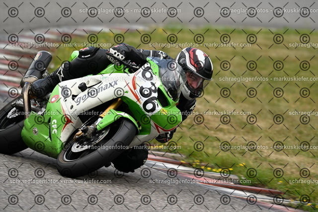 25bt02-1082 | markuskiefer.com - Realisiert mit Pictrs.com