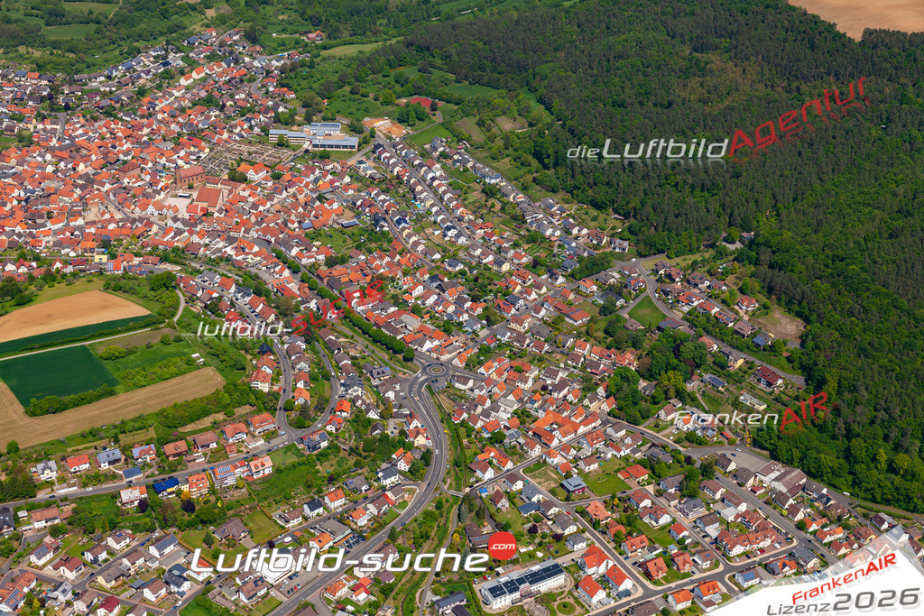 Das Luftbild der Stadt Mömlingen wurde 2019 vom Flugzeug heraus erstellt (keine Drohne) Aufnahmehöhe ca.400 Meter- hohe Auflösung- beste Druck-Qualität garantiert!