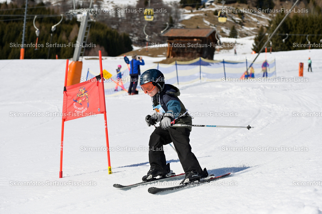 SRF_27.02.2026_822 | Skirennfotos,Serfaus,Fiss,Ladis,Kinderskirennen,Winter,Tirol,Oberland,skirace,SFL,feelfree,weil wir's genießen,ski,Ski,skifahren,Sonnenplateau, - Realisiert mit Pictrs.com