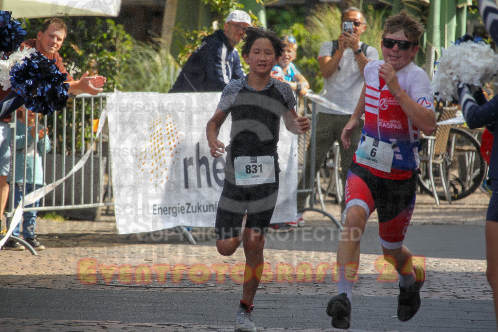 250824_1151_EV4_9069 | Sportfotografie im Rhein-Sieg Kreis, Köln, Bonn, NRW, Rheinland Pfalz, Hessen, etc. Unser Tätigkeitsfeld umfasst den Laufsport vom Volkslauf über den Marathon, Duathlon, Triathon bis zum Ultralauf wie Kölnpfad Ultra oder Schindertrail.