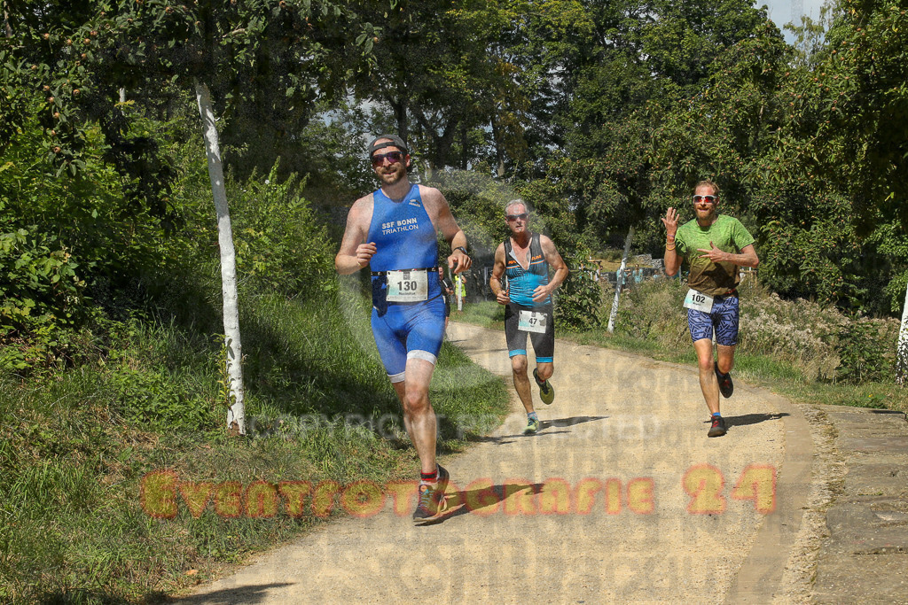 250824_1238_EX1_0035 | Sportfotografie im Rhein-Sieg Kreis, Köln, Bonn, NRW, Rheinland Pfalz, Hessen, etc. Unser Tätigkeitsfeld umfasst den Laufsport vom Volkslauf über den Marathon, Duathlon, Triathon bis zum Ultralauf wie Kölnpfad Ultra oder Schindertrail.