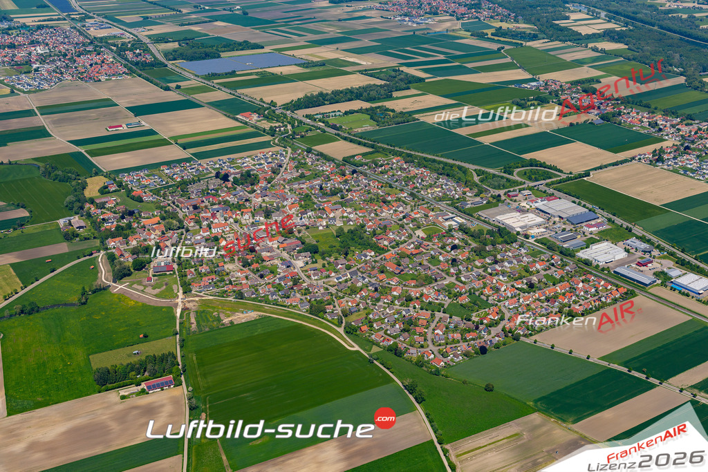Das Luftbild der Stadt Westendorf wurde 2021 vom Flugzeug heraus erstellt (keine Drohne) Aufnahmehöhe ca.450 Meter- hohe Bildauflösung und Druck-Qualität garantiert!