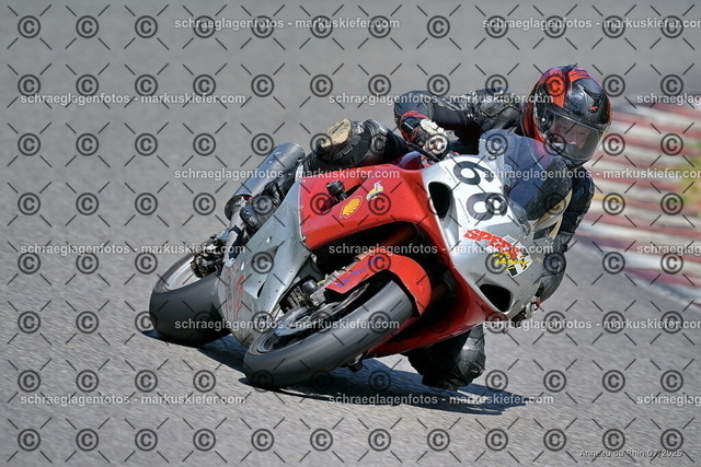 25bt04-0663 | markuskiefer.com - Realisiert mit Pictrs.com