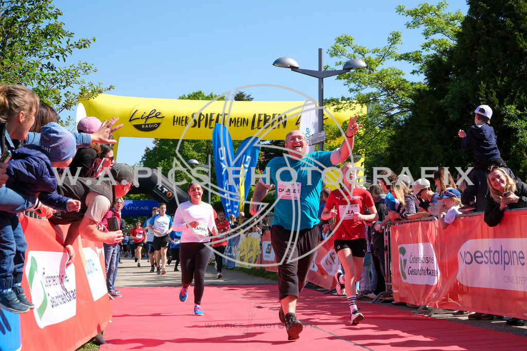 ..... | LINZ,AUSTRIA,27.April 24, Int. 3 Brückenlauf Linz  , Image shows: Photo: WAPICS / Michael ring