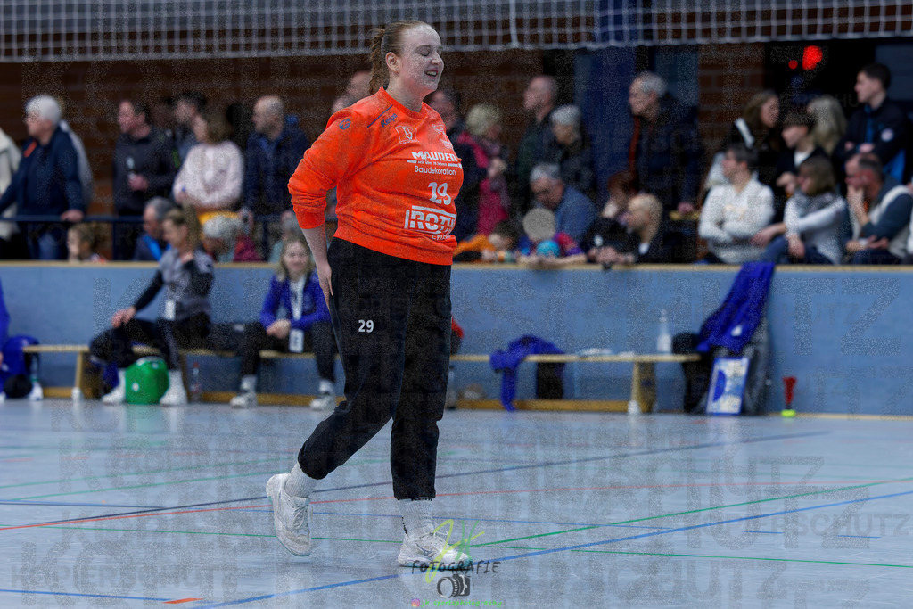 Handball Frauen Oberliga Mitte, HSG Eibelshausen/Ewersbach - HSG Lumdatal | Handball Frauen Oberliga Mitte, HSG Eibelshausen/Ewersbach - HSG Lumdatal am 21.02.2026 in Dietzhölztal-Steinbrücken (Sporthalle am Hammerweiher)Photo © 2026 - Jörg Heinrich - Realisiert mit Pictrs.com
