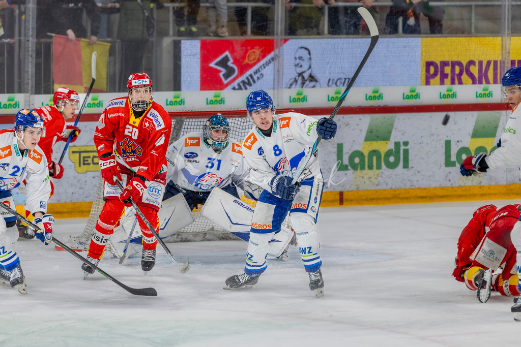 EHCB vs GCK 20260104-7859-2 | Sportbilder, Sportfotograf, Hochzeits- und Eventfotografin, Flugshows, Portraits und Tiershooting, Aviation, Downhill, Nationalleague, Swissleague, International