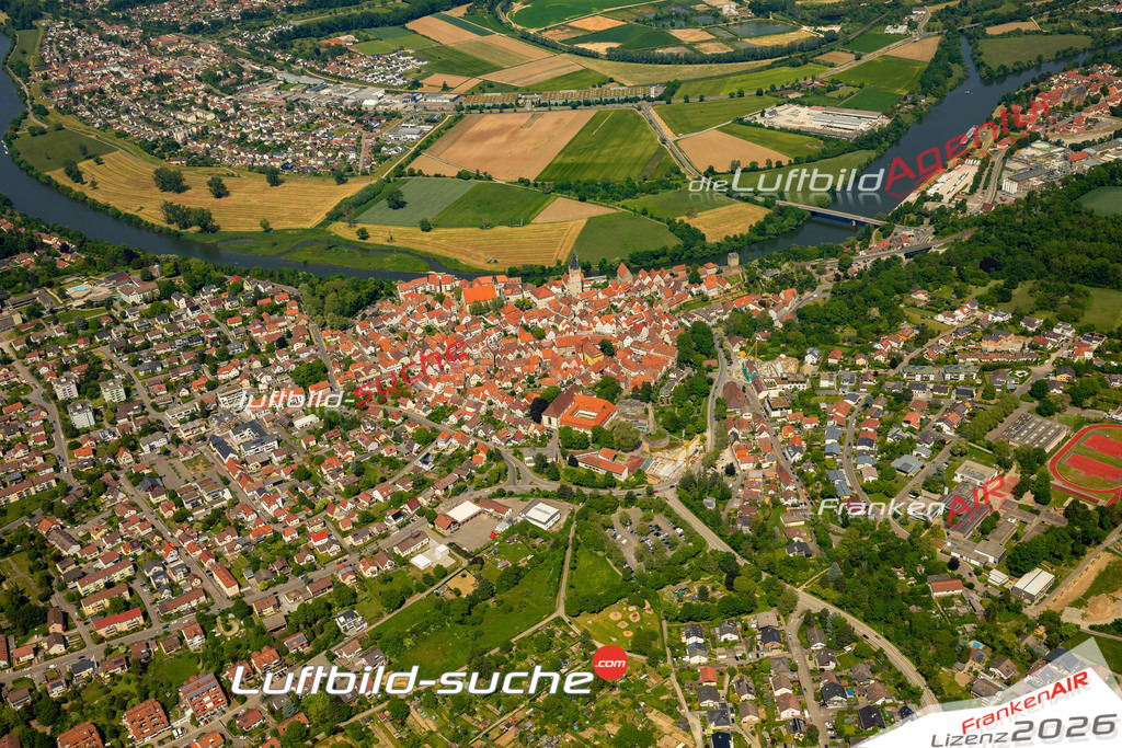 Das Luftbild zeigt  Bad Wimpfen - Die Luftaufnahme wurde 2023 vom UL-Flugzeug aus erstellt ( keine Drohne ) - Hochauflösende Luftaufnahme - Für grossformatige Ausdrucke geeignet. Die Geschenkidee !Mit Lizenz und Bildrechte bestellbar