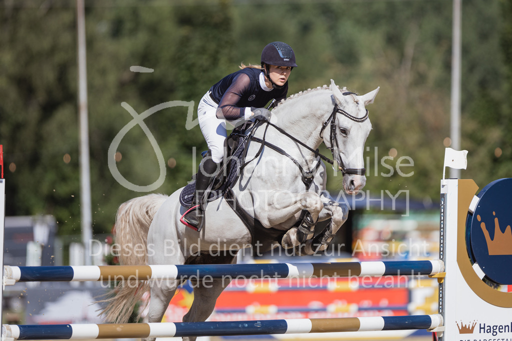 220824_Delbrueck_Stil-M1-254 | Deine schönsten Turniermomente als professionelle Fotos! Entdecke hochwertige Pferdesport-Fotografie im Online-Shop. Jetzt Fotos finden & bestellen!