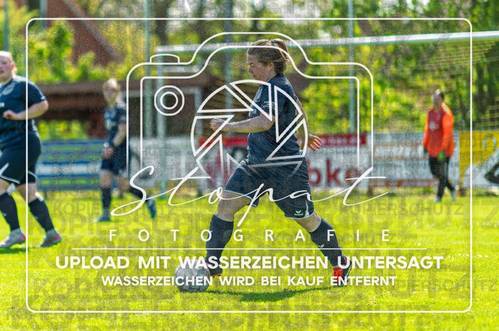 Kreisliga Damen HKCE - SG Fulde vs. Sportfreunde Bispingen | Julia Schmidt (Sportfreunde Bispingen #30); Kreisliga Damen HKCE - SG Fulde vs. Sportfreunde Bispingen am 26.04.2026 in Zentralstadion, Fulde - Realisiert mit Pictrs.com