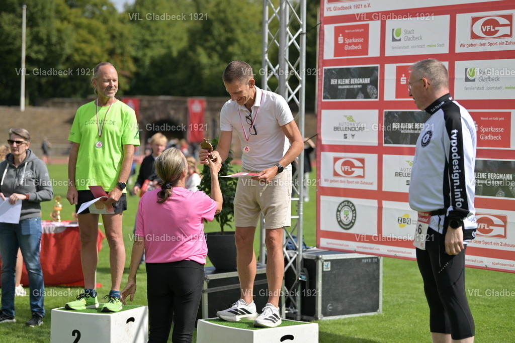 2026-08-23_Sparkassenlauf_Siegerehr_KH_00023 | Die Fotografen - Realisiert mit Pictrs.com