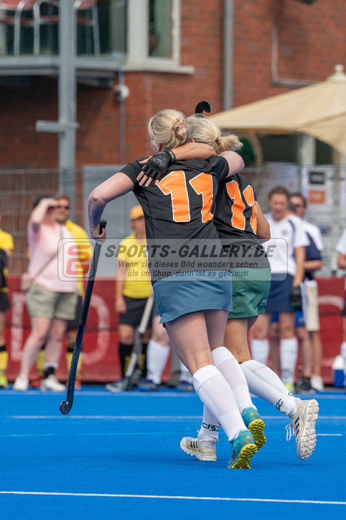 SFE_20240818_0141 | Krefeld, Deutschland, 18.08.2024:  European Cup for Recreational Hockey Players im KTHC Stadion Rot-Weiss Köln Tennis and Hockey Club am 18.08.2024 in Krefeld, Deutschland. (Foto von Stephan Fehrmann)Krefeld, Germany, 18.08.2024: European Cup for Recreational Hockey Players in KTHC Stadion Rot-Weiss Köln Tennis and Hockey Club at 18.08.2024 in Krefeld, Deutschland. (Foto from Stephan Fehrmann)