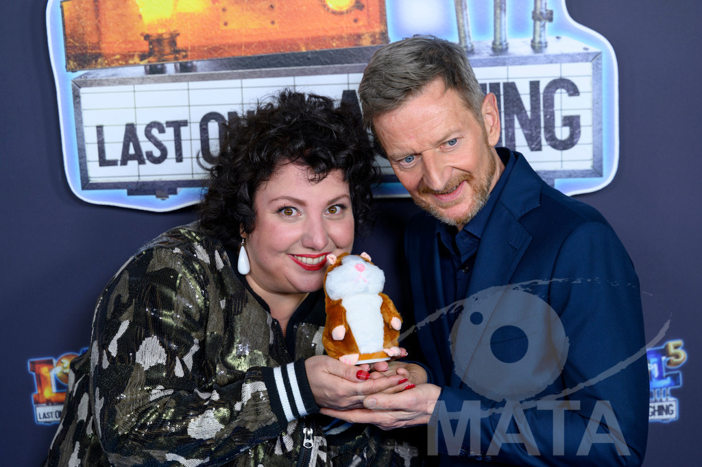 _DWA2457 | Meltem Kaptan und Michael Kessler bei der Premiere der 5. Staffel der Amazon Prime Video Comedy-Gameshow 'LOL: Last One Laughing' in der Astor Film Lounge. München, 21.03.2024 - Realisiert mit Pictrs.com