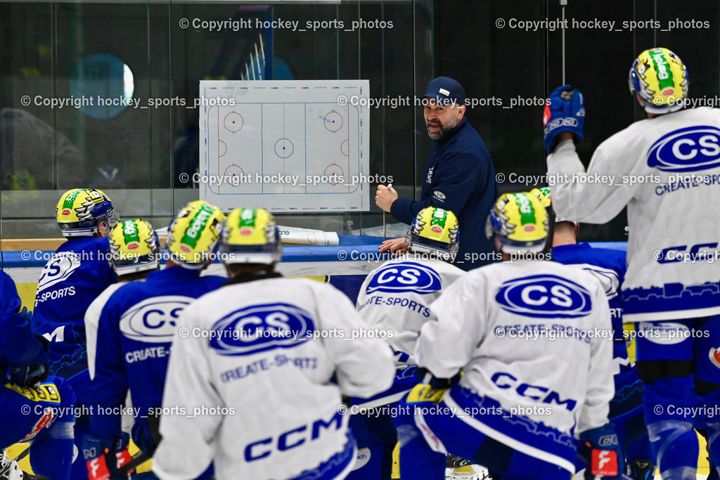 Eistrainig EC VSV mit Headcoach Pierre Allard | Eistrainig EC VSV mit Headcoach Pierre Allard, 1. Eistrainig EC VSV mit Headcoach Pierre Allard am 02.12.2025 in Villach (Stadthalle Villach), Austria, (Photo by Bernd Stefan)