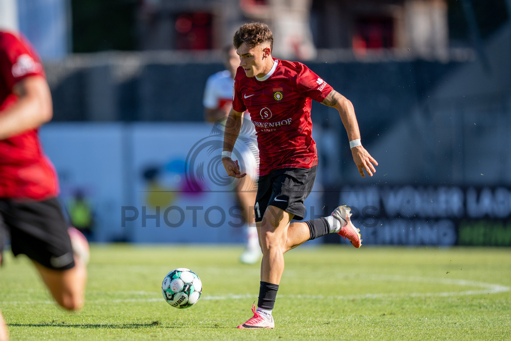 SG Sonnenhof Großaspach vs. Fortuna Köln, Fussball, 3. Liga, 1. Spieltag, 08.08.2026 | Luca Molinari (SG Sonnenhof Großaspach, #21),SG Sonnenhof Großaspach vs. Fortuna Köln, Fussball, 3. Liga, 1. Spieltag, 08.08.2026,DFB regulations prohibit any use of photographs as image sequences and/or quasi-video