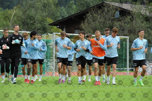 DSC_7034 | Hertha BSC, 2.Bundesliga, Herren, Saison 2025/26, Auslaufen der Mannschaft, Trainingslager, Kitzbühel, Österreich 15.07. 2025,   Foto: Ralf Gebhardt - Realisiert mit Pictrs.com