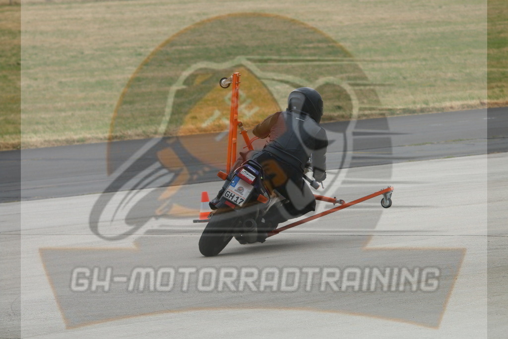 IMG_3343 | gh-motorradtraining-foto.de - Realisiert mit Pictrs.com
