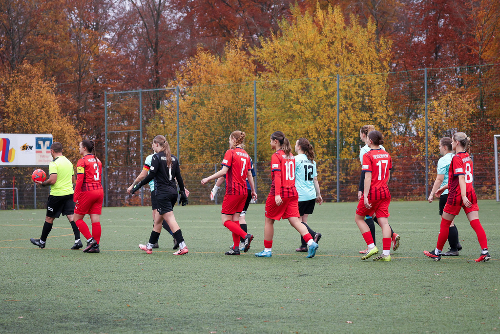 FCHWAS_251102_2333 | 1.FC Heidenheim 1846 II vs. SGM DJK-SV Wasseralfingen/Neuler, Fußball, Frauen, Bezirksliga, 2025/2026, 8. Spieltag, 02.11.2025 in Mergelstetten (Foto: Michael Bulling) - Realisiert mit Pictrs.com