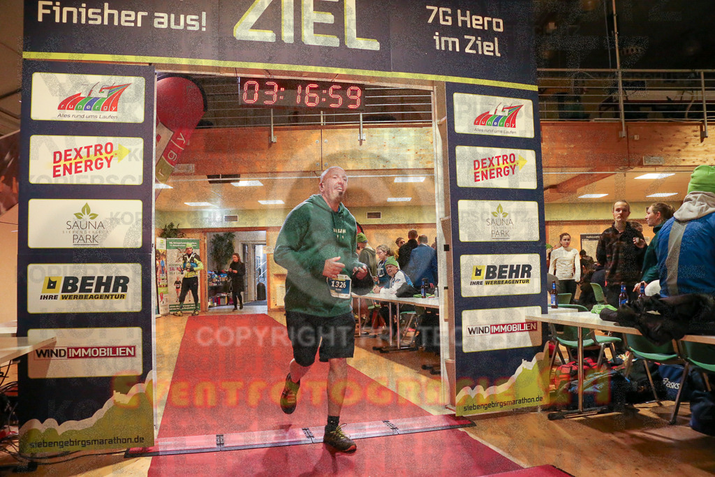 241208_1219_EX1_7572 | Sportfotografie im Rhein-Sieg Kreis, Köln, Bonn, NRW, Rheinland Pfalz, Hessen, etc. Unser Tätigkeitsfeld umfasst den Laufsport vom Volkslauf über den Marathon, Duathlon, Triathon bis zum Ultralauf wie Kölnpfad Ultra oder Schindertrail.