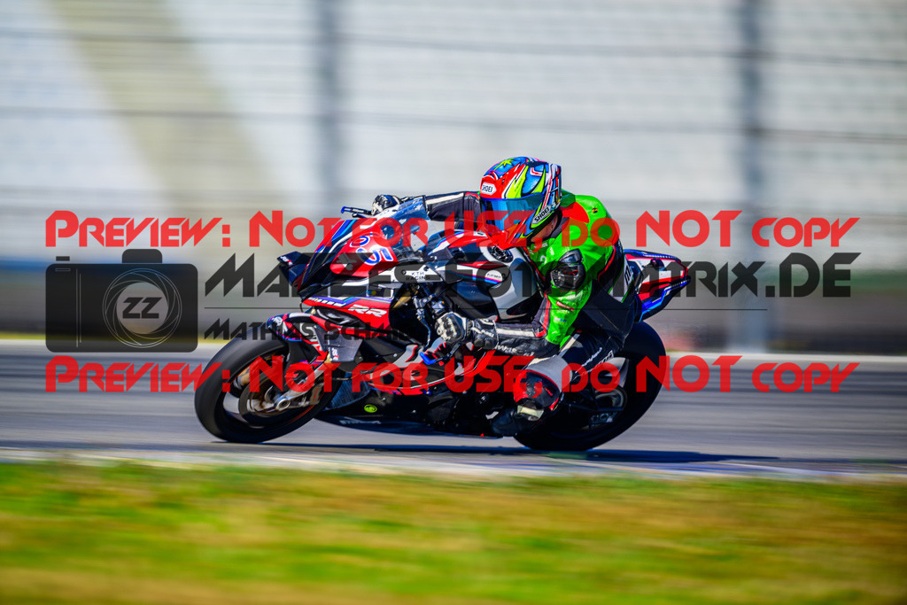 MaZZes_Fotomatrix_20250628_6007705_6709 | WEISS