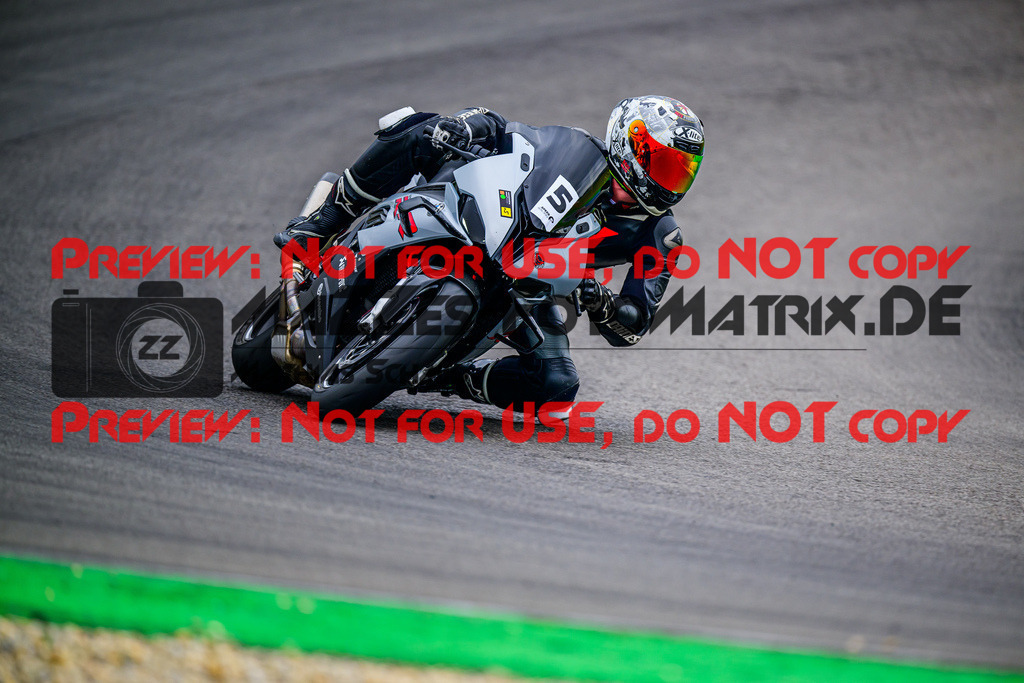 MaZZes_FotoMatrix_240614_6007705_3676 | GELB