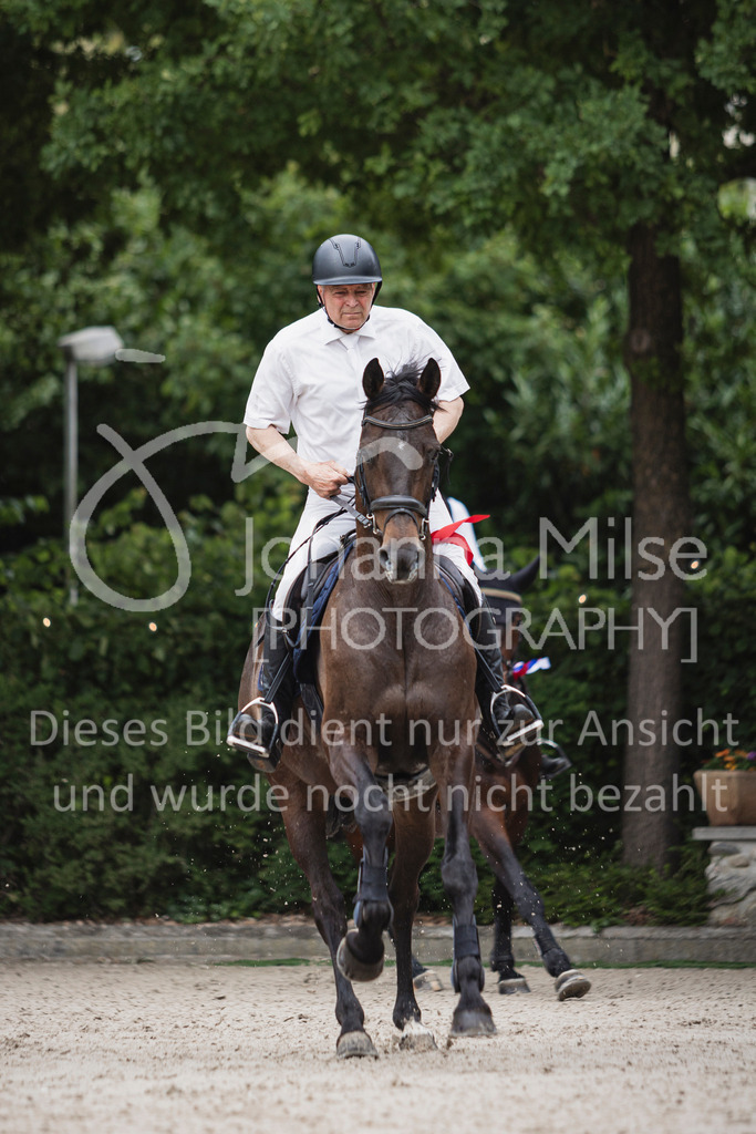 250622_Lemwerder_M2-SprmstAnf-861 | Deine schönsten Turniermomente als professionelle Fotos! Entdecke hochwertige Pferdesport-Fotografie im Online-Shop. Jetzt Fotos finden & bestellen!