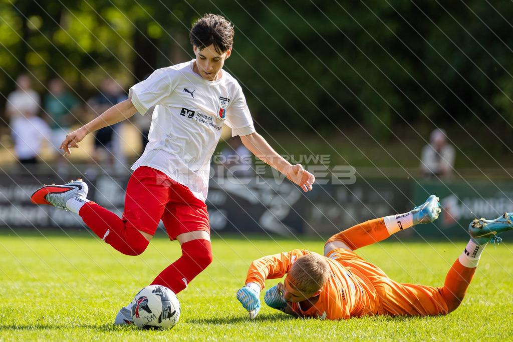 20250920_Picselweb-Fotografie_1R3_0991 | JFV D/A &amp; Stade - VfB Oldenburg0:1 VfB no70:2 VfB no70:3 VfB JFV Eigentor0:4 VfB no70:5 VfB no71:5 JFV no3 Jaric Jimenez-Voss2:5 JFV no9 Janko Sylvester3:5 JFV no16 Damian Elias Mihro Burekovic - Realisiert mit Pictrs.com
