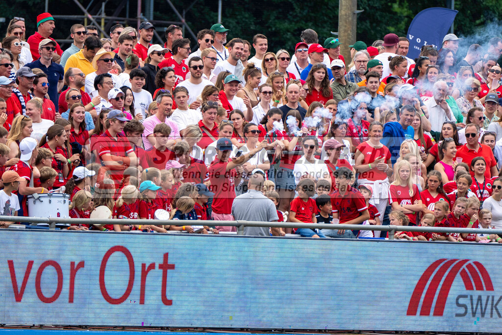 Final4_20250531-1424-HK107755 | Krefeld, Deutschland, 31.05.2025:  Feldhockey Final4 2025 – „Deutsche Feldhockey-Meisterschaften 2025“ im Gerd-Wellen-Hockeyanlage am 31.05.2025 in Krefeld, Deutschland. (Foto von Kramhöller/Fehrmann/Kaste)Krefeld, Germany, 31.05.2025: Feldhockey Final4 2025 – „Deutsche Feldhockey-Meisterschaften 2025“ in Gerd-Wellen-Hockeyanlage at 31.05.2025 in Krefeld, Deutschland. (Foto from Kramhöller/Fehrmann/Kaste)