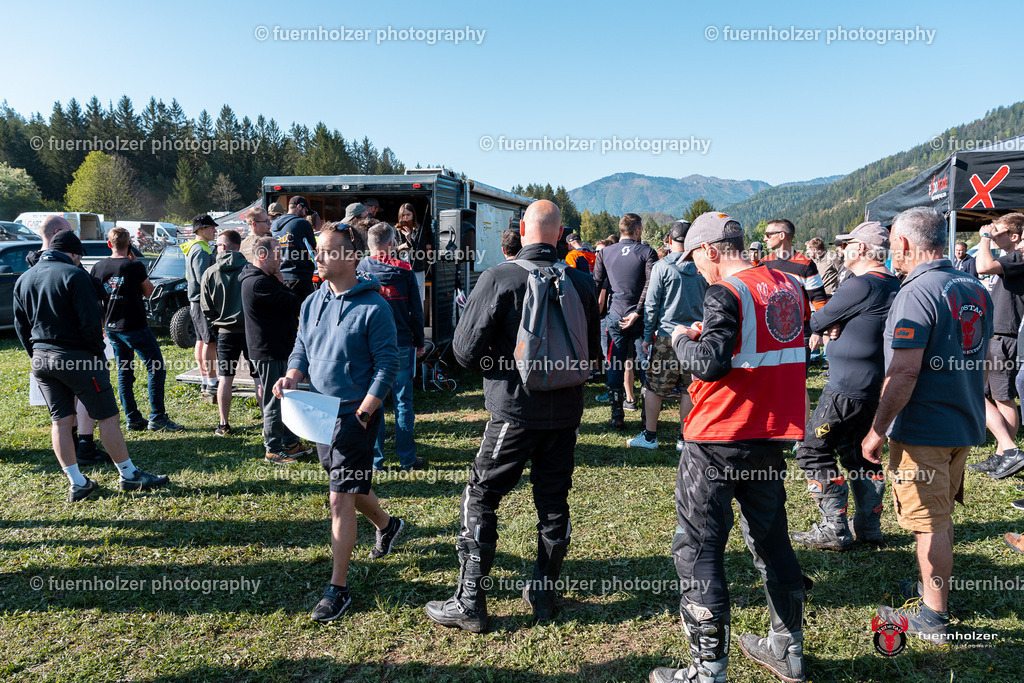 fuernholzer_250501-C1-16 | Fotografische Impressionen von der Red Stag Enduro Extreme by fuernholzer-photography.com. Endurosport in Österreich fotografisch festgehalten von fuernholzer. Auftragsfotografie für Private, Gewerbefotos und Industriefotografie. Eventfotografie, Sportfotografie und Motorsportfotografie. Anbieter von Fotoworkshops, Fototraining, fotografischen Vorträgen und Fotoseminaren.