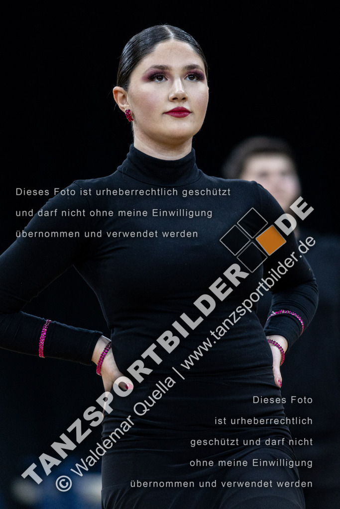 20240310-01239 | Hier finden Sie Tanz Bilder vom Latein und Standard Formationen tanzen. Sportbilder vom Tanzsport. Schöne Fotos und von Weltmeisterschaft, Europameisterschaft, Bundesliga, Regionalliga, Oberliga und Landesliga sowie von GOC Stuttgart, DanceComp, WM Bremen