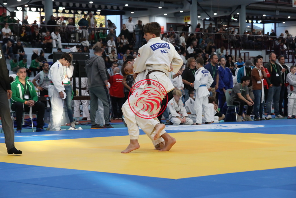 1J7A2370 | Fotos vom Adler Cup - Pictures from Adler Cup

Hier findet Ihr alle Eindrücke und großen Momente der Adler Cup Wochenenden. Here you will find all impressions and great moments of the Adler Cup weekends. - Realisiert mit Pictrs.com