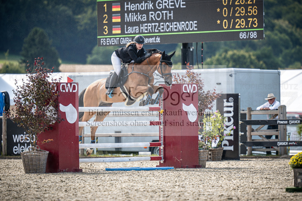DOS_0637 | Entdecke hochwertige Reitturnierfotos von Foto Oger. Professionell, emotional und authentisch – jetzt Lieblingsmomente im Shop bestellen.Deutschlandweite Turnierfotografie. - Realisiert mit Pictrs.com
