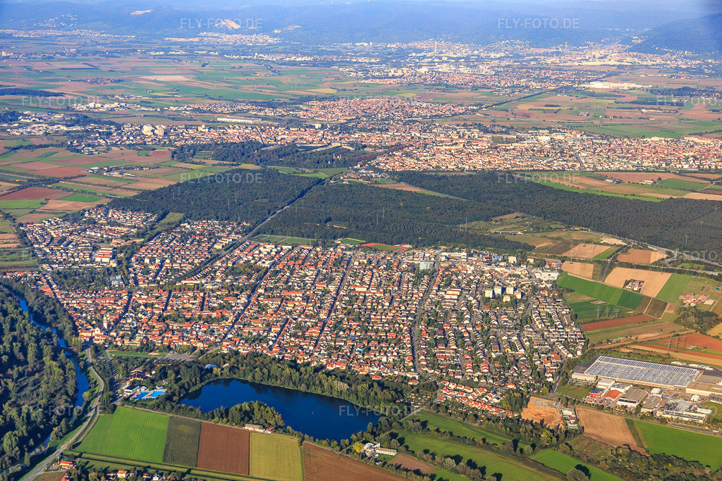 Luftbild: Ortsansicht aus Südwesten in Ketsch im Bundesland Baden-Württemberg in Deutschland. Foto: IMG_072934.jpg vom 23.09.2014 durch Werner Riehm/FLY-FOTO.de