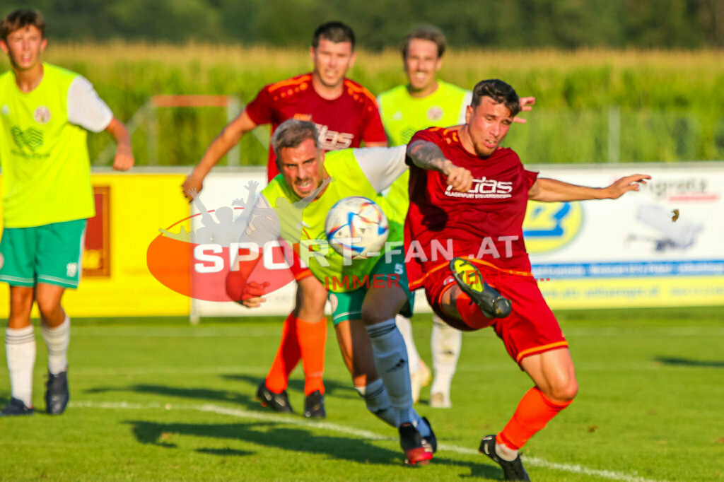 ASKÖ Wölfnitz - WSG Radenthein 2-2, Unterliga West | Adnan Bajric (ASKÖ Wölfnitz #17) Zan Poglajen (ASKÖ Wölfnitz #9) Denis Sme (WSG Radenthein #5) ASKÖ Wölfnitz - WSG Radenthein 2-2 am 20.08.2023 in Wölfnitz
(Sportplatz), Austria, (Photo by Ernst Krawagner sport-fan.at) - Realisiert mit Pictrs.com