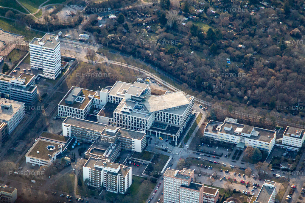 Luftbild: ViDia Christliche Kliniken im Ortsteil Südweststadt in Karlsruhe im Bundesland Baden-Württemberg in Deutschland. Foto: IMG_136007.jpg vom 21.02.2023 durch Werner Riehm/FLY-FOTO.de