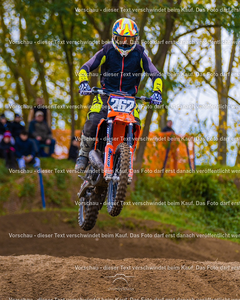 10_25_MCBernauerSchleife-6485 | Sportfotografin aus Berlin-Brandenburg mit Fokus auf Motocross. Ich halte deine sportliche Leistung und echte Emotionen auf und neben der Strecke professionell fest. Entdecke die Fotos von deinem Rennen und bestelle sie direkt hier im Shop.