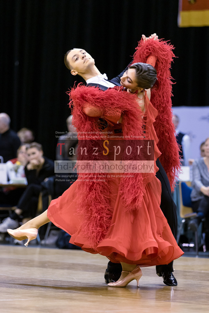20241102_DM_HGR_Std_09590 | Tanzsportbilder, Standardtanz, Lateintanz, WDSF, DTV, LTVB, dancecomp, goc, hessen tanzt, blaues band der spree, walzer, tango, wiener walzer, slowfox, quickstepp, samba, rumba, cha-cha-cha, paso doble. jive, hd-kroft photography, turniertanzsport