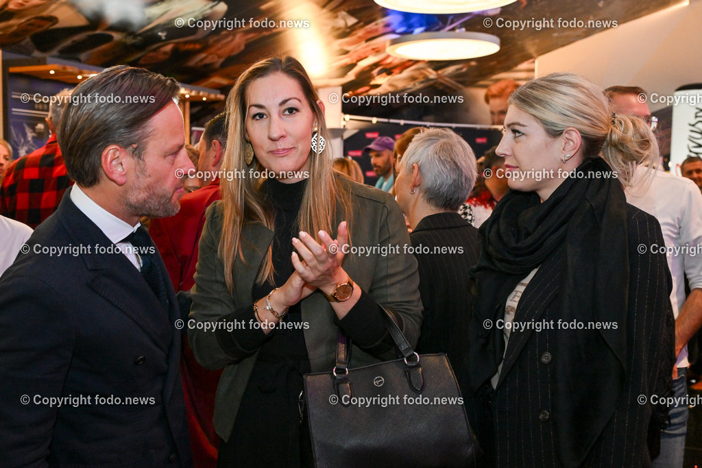 Lassts mas sche griassn_ 2 Tagesbart_ 31.10.2024-98 | bilder, linz, oberösterreich, österreich, europa, photo, foto, tiere, hunde, landwirtschaft, landschaft, politik, wirtschaft, wissenschaft, industrie, verkehr, medizin, society, fodo.news