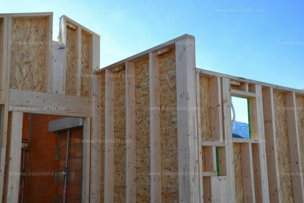 bib-lg09-holzbau-0044 | Nach LV-Leistungsgruppen sortierte Detailfotos über den Bau eines Hauses. Alle Hausbau-Bilder direkt vom Urheber und Autor der Website Haus-Selber-Bauen.com