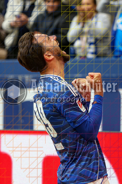 05.04.2026, GER, Fussball, Herren, 2. BL, Saison 2025/2026, FC Schalke 04 - Karlsruher SC | Kenan Karaman (S04) Torjubel, jubelt nach seinem Treffer zum 1:0 