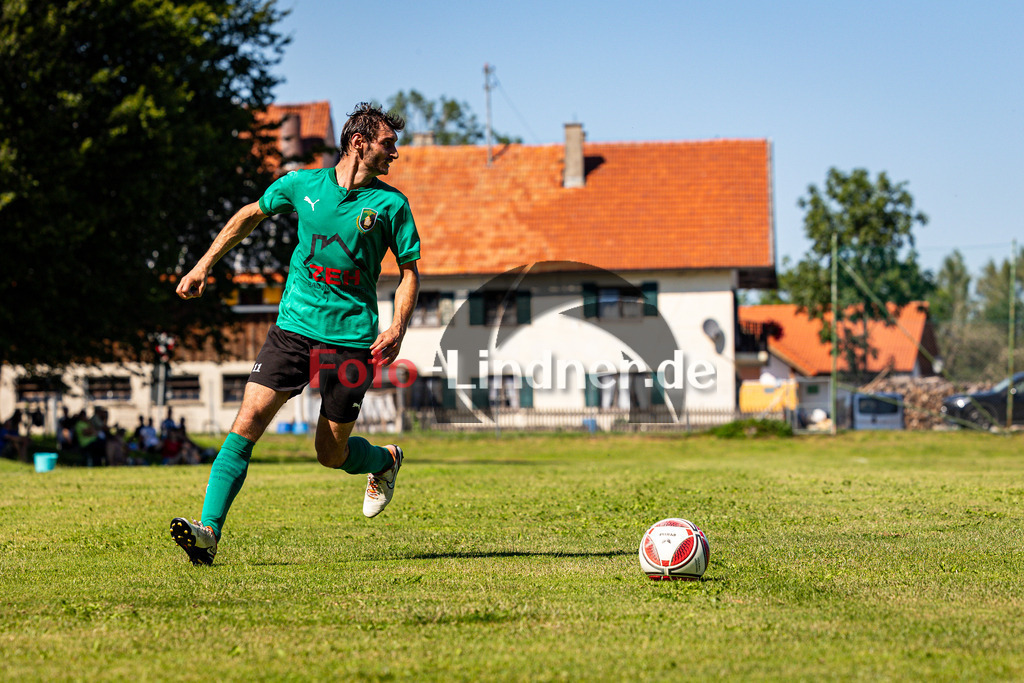 SV Wessobrunn-Haid gegen FC Wildsteig/Rottenbuch II | Fußball A-Klasse Gruppe B Herren, SV Wessobrunn-Haid gegen FC Wildsteig/Rottenbuch II, 20240811,Aloisius CRAMER (Wessobrunn-Haid 11) in Aktion,2024-08-11 in Wessobrunn (Sportpark Wessobrunn), Aloisius CRAMER (Wessobrunn-Haid 11)Copyright: WolfgangxLindner www.foto-lindner.de