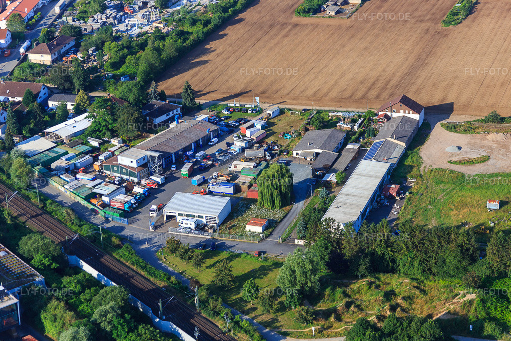 Luftbild: Industriegebiet In den Almen mit Schreinerei holzart und Reifen-Center Zwingenberg in Zwingenberg im Bundesland Hessen in Deutschland. Foto: IMG_091431.jpg vom 07.07.2016 durch Werner Riehm/FLY-FOTO.deSchreinerei Holzart Bensheim Bergstraße | Möbelmanufaktur, Raumplanung, Treppen und Böden, Restauration